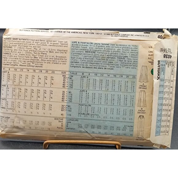 UNCUT Vintage Butterick Family Circle Collection 4038 Sewing Pattern Size 12-14- - Picture 2 of 2